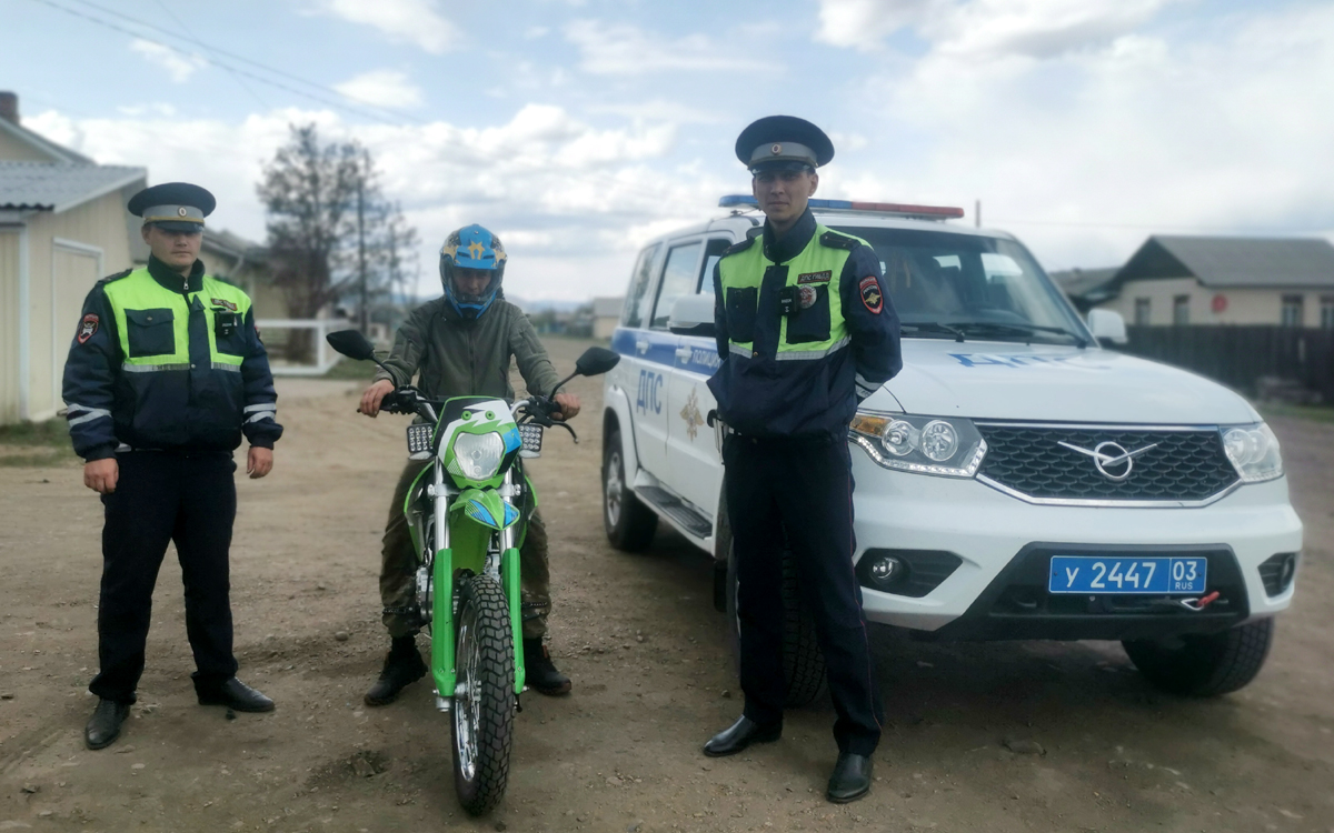 Автоинспекторы Бичурского района призвали мотоциклистов быть внимательными на дорогах.