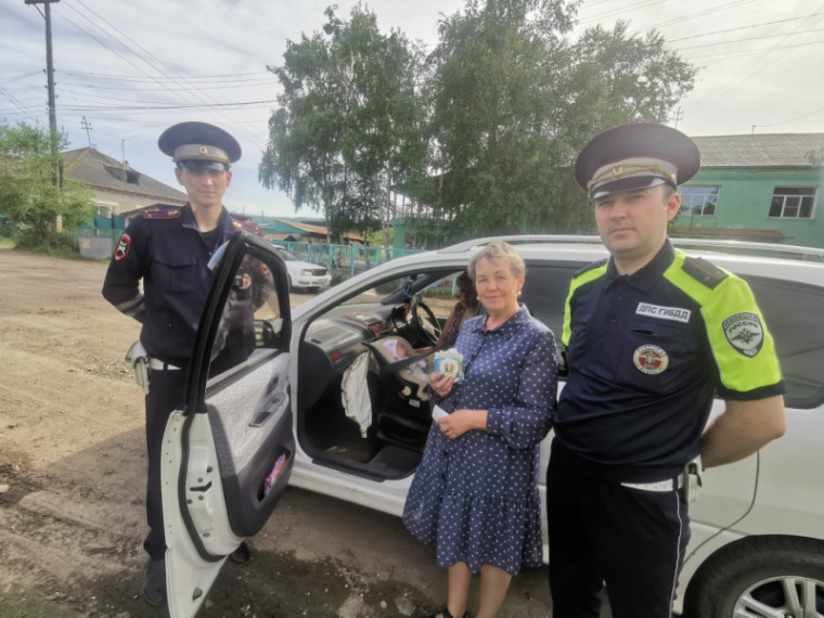 В Бичурском районе автоинспекторы и общественники проверили правила перевозки юных пассажиров.
