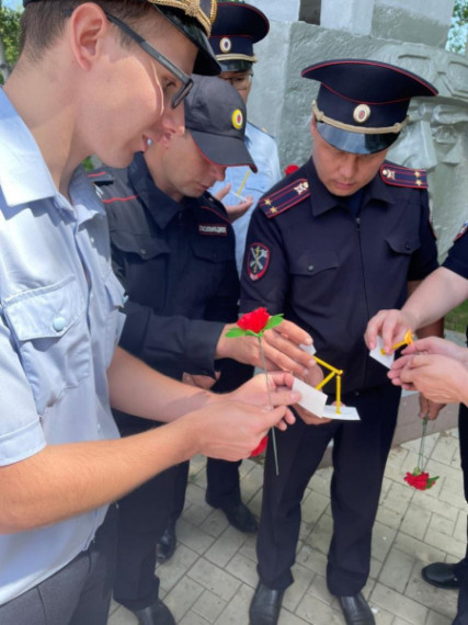 Полицейские и общественники Бичурского района присоеденились к Всероссийской акции «Свеча Памяти».