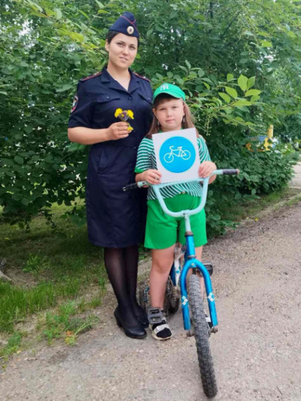 В Бичурском районе автоинспекторы, детсадовцы и воспитатели провели акцию «Мой друг - велосипед!».