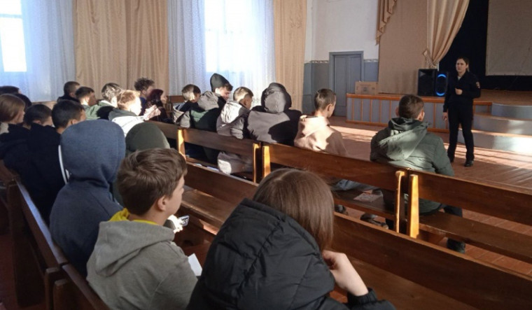 В Бичурском районе учащиеся техникума стали участниками «Студенческого десанта».
