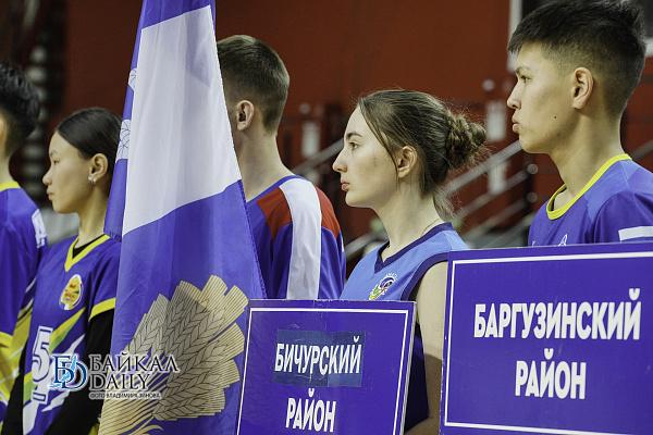 23 февраля в Улан-Удэ прошли республиканские финальные соревнования по волейболу Кубка «Боевое Братство» среди подростков 13-14 лет..